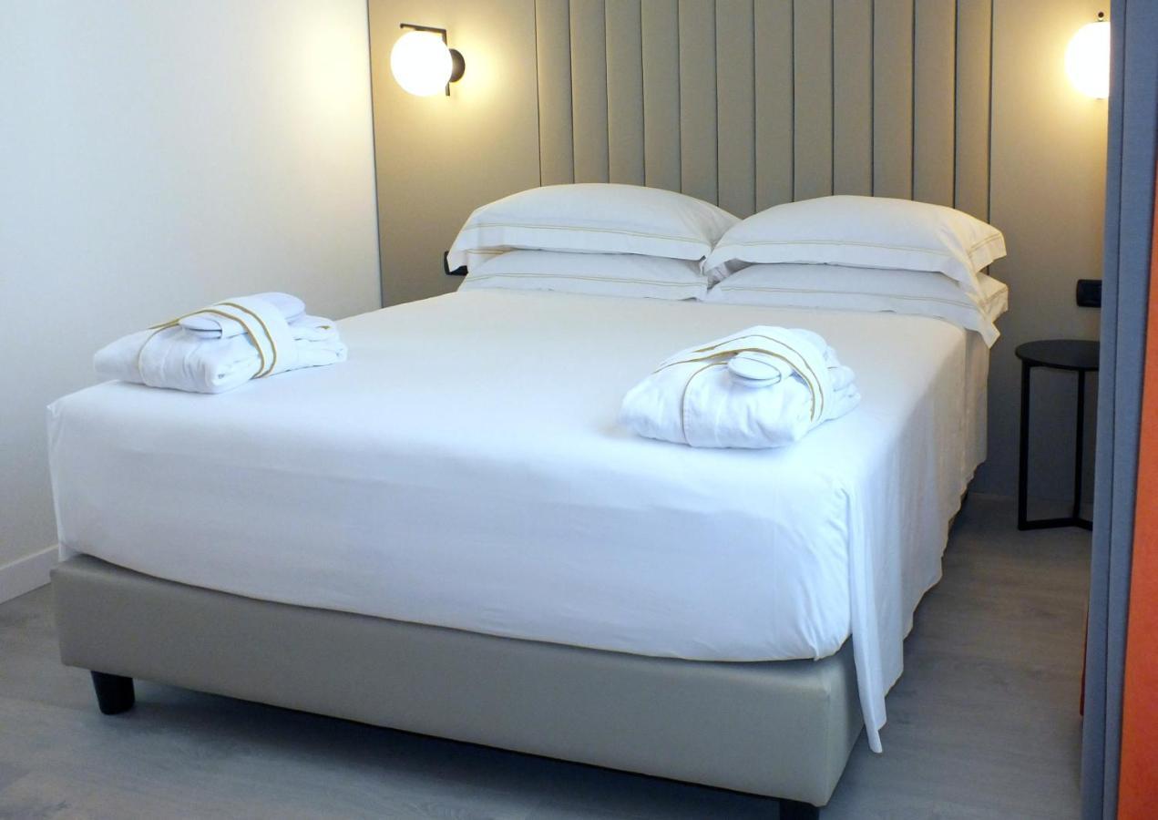 Bb Hotels Smarthotel Derose Florens Exteriör bild
