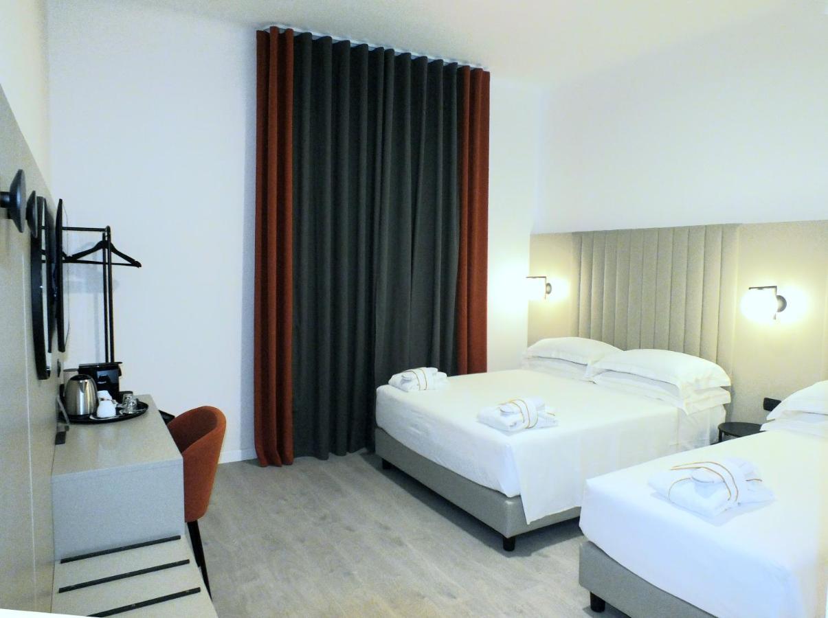 Bb Hotels Smarthotel Derose Florens Exteriör bild